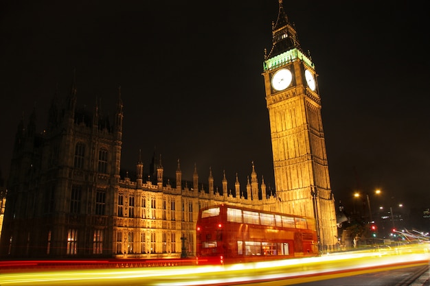 big ben dans la nuit