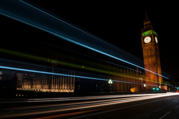 Big Ben la nuit