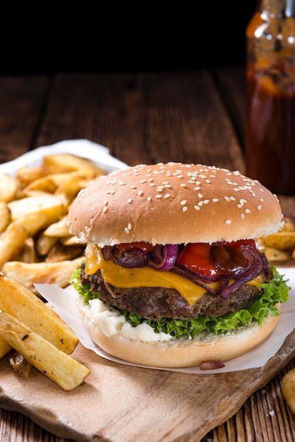 Big Burger avec frites maison