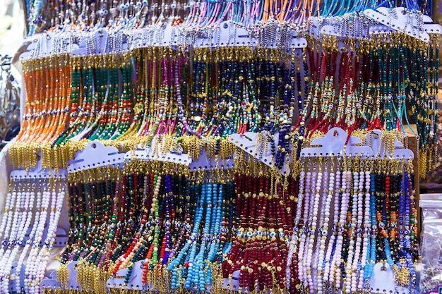 Bijoux fantaisie sur le marché turc