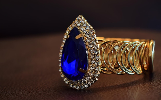 bijoux saphir bleu