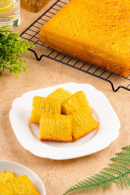 Bika Ambon Ou Golden Cake Ou Golden Kuih Bingka à Singapour Est Un Dessert Indonésien