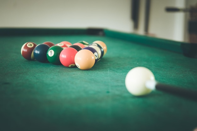 Billard dans un bar quittant le temps