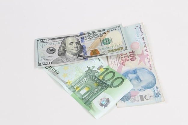 Billets en lire turque Dollars américains et Euro