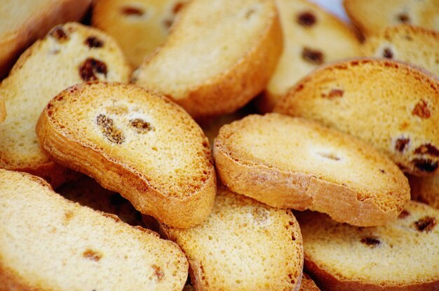 Biscottes aux raisins secs