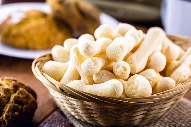 Biscuit brésilien à l'amidon, traditionnel du Brésil, appelé biscuit polvilho. Délicatesse à base de farine de manioc.