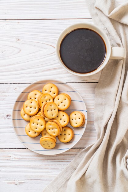 biscuit à la confiture d&#39;ananas