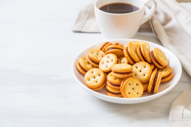 biscuit à la confiture d'ananas