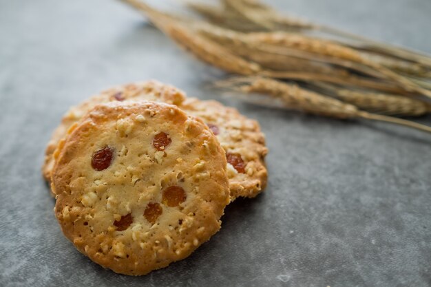 Biscuit sur table, dessert maison, boulangerie