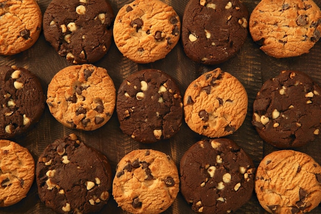 Des biscuits au chocolat