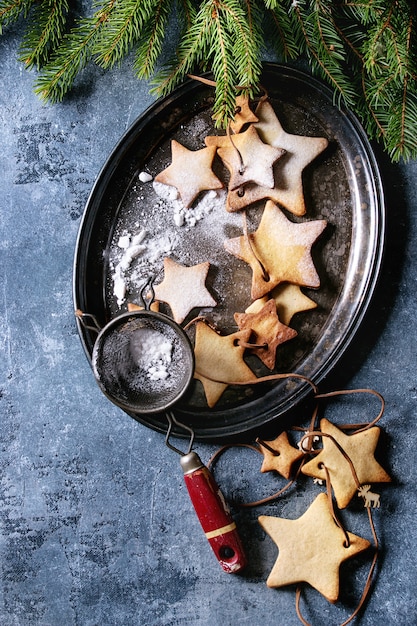 Biscuits au sucre en forme d&#39;étoile de Noël