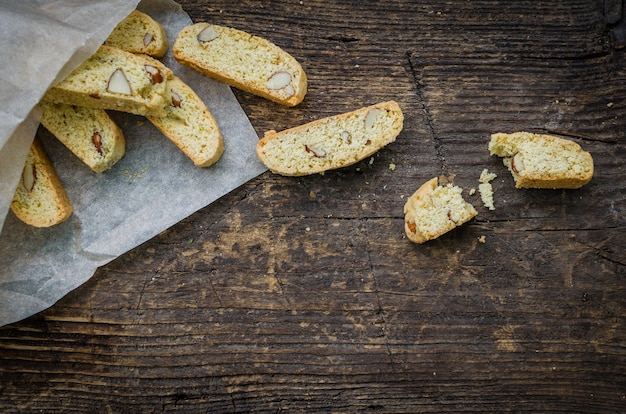 Biscuits Aux Amandes Savoureux Faits Maison