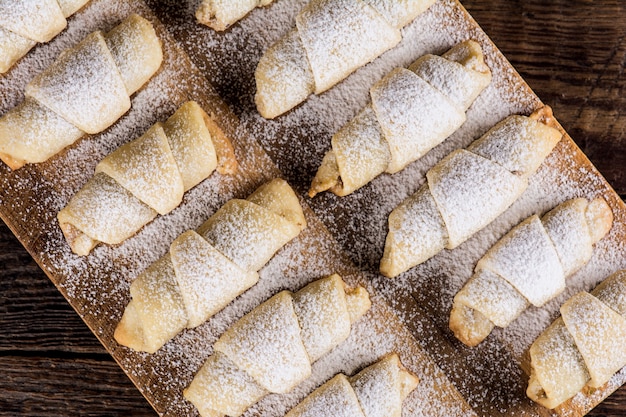 Biscuits aux noix, bonbons orientaux mutaki