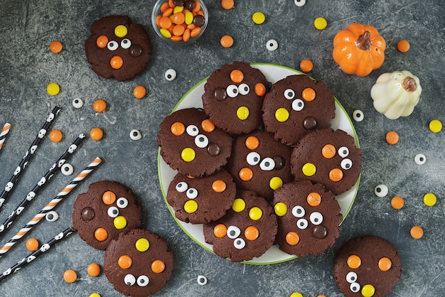 Biscuits aux pépites de chocolat maison pour la fête d'Halloween