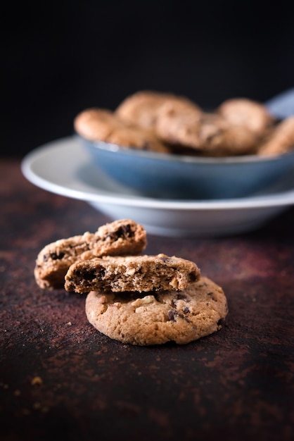 Biscuits Aux Pépites De Chocolat Et Noisettes