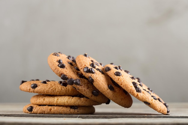 Biscuits à l'avoine au chocolat empilés Gros plan Collation savoureuse et dessert sucré