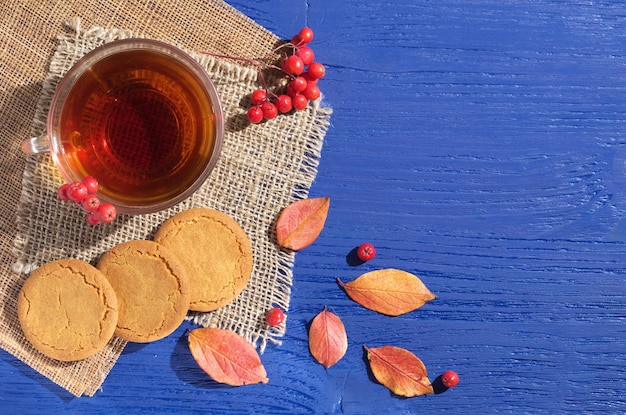 Biscuits à l'avoine et thé