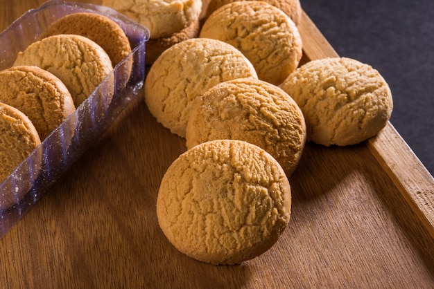 Biscuits ou biscuits sucrés aux grains de blé, gros plan