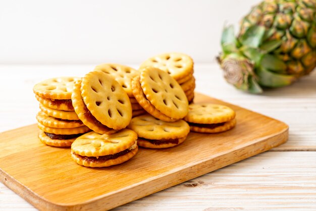 biscuits à la confiture d'ananas