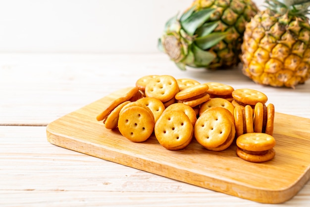 Photo biscuits à la confiture d'ananas