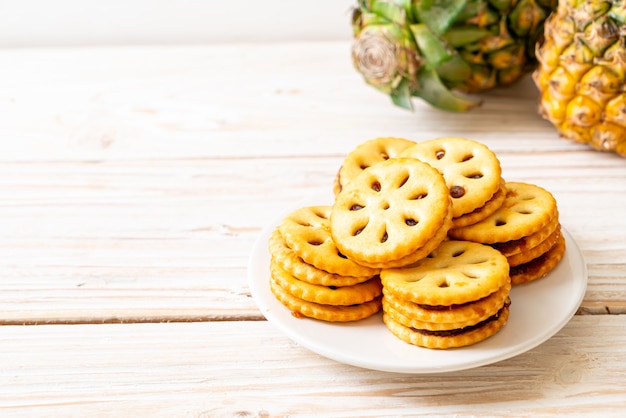 biscuits à la confiture d'ananas