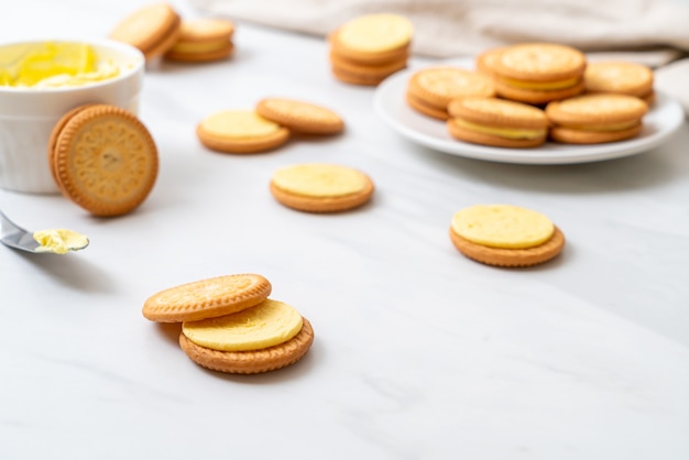 Photo biscuits à la crème au beurre