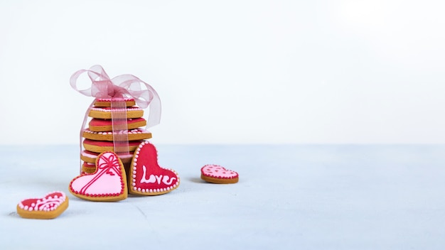 Biscuits en forme de coeur de la Saint-Valentin.