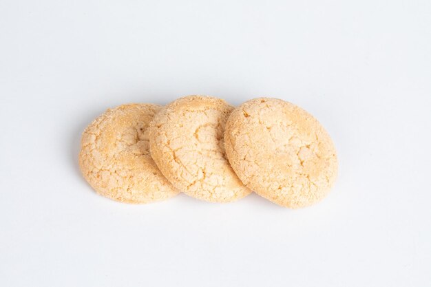 Biscuits isolés sur fond blanc