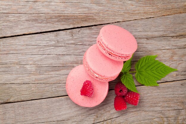 Biscuits macarons à la framboise rose