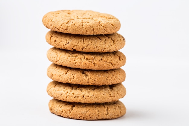 Biscuits à la main isolés