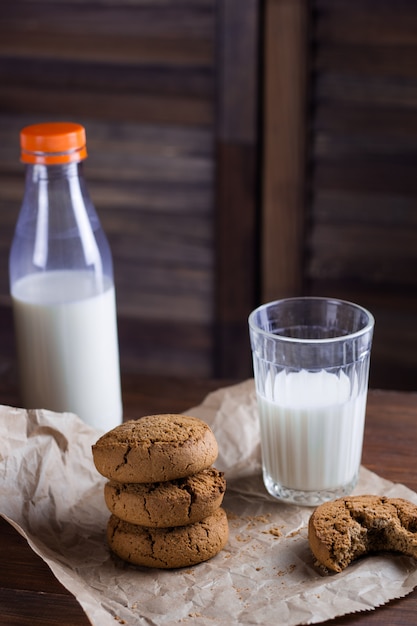 Biscuits Maison Et Fond En Bois De Lait