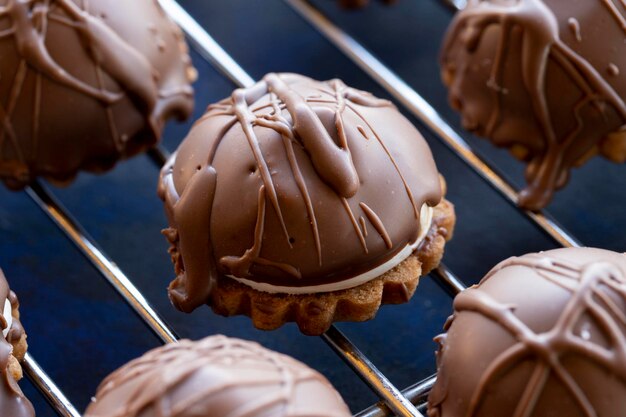 Biscuits mous au chocolat se bouchent