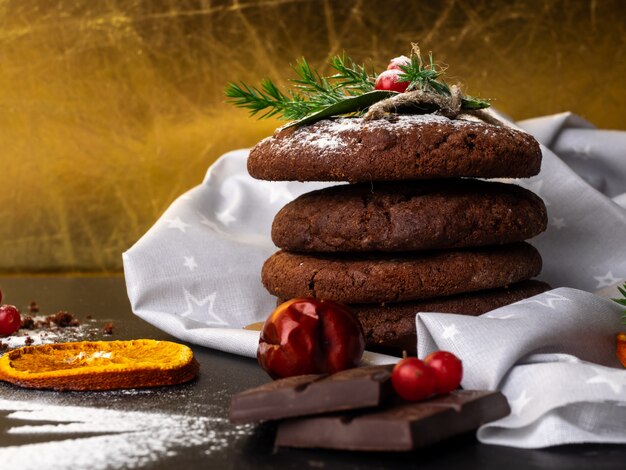 Biscuits de Noël chocolat, cannelle, orange