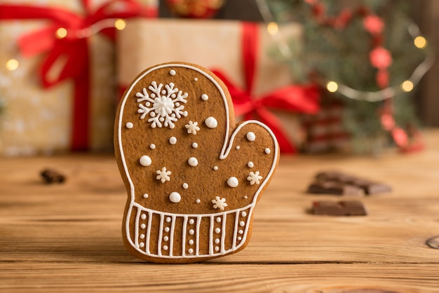 Biscuits de pain d'épice faits maison de Noël