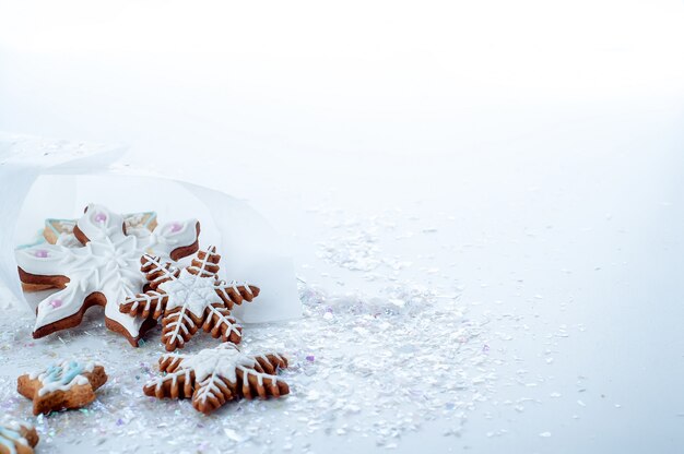 Biscuits de pain d&#39;épice de Noël délicieux faits maison