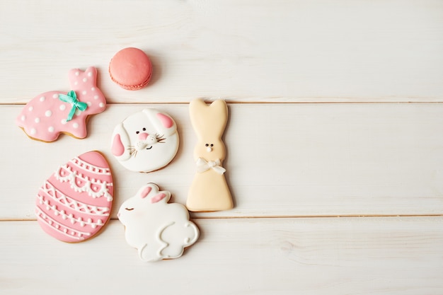 Biscuits de Pâques colorés