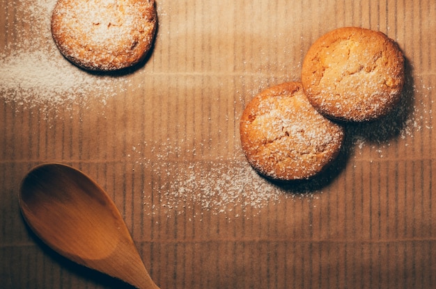 Biscuits à la pelle en bois