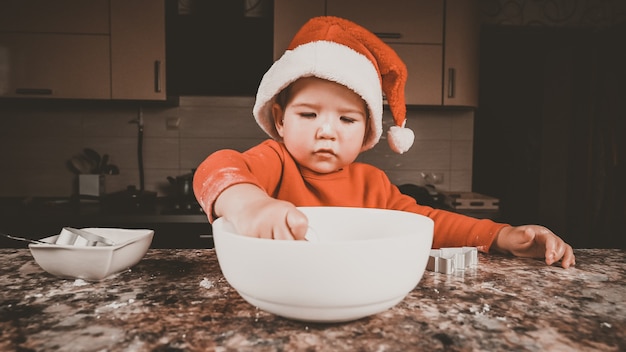 Biscuits pour enfants et prêts du Nouvel An.