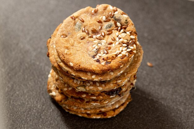 Biscuits sains sans gluten à base de farine de grains entiers et de lin convenant aux végétaliens