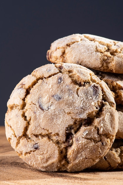 Biscuits traditionnels faits maison au chocolat