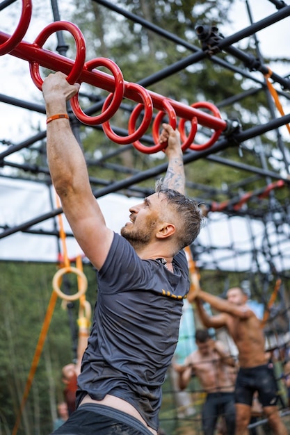 Photo bison race - obstacle race, compétition sportive, biélorussie, mai 2019