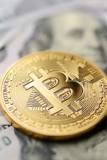 Bitcoin et billets d'un dollar