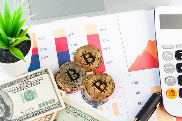 Bitcoin, graphique et dollar américain. Trading financier