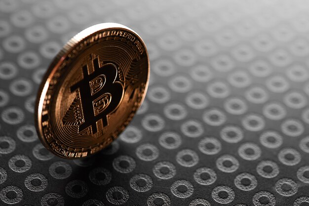 Bitcoins et argent virtuel.