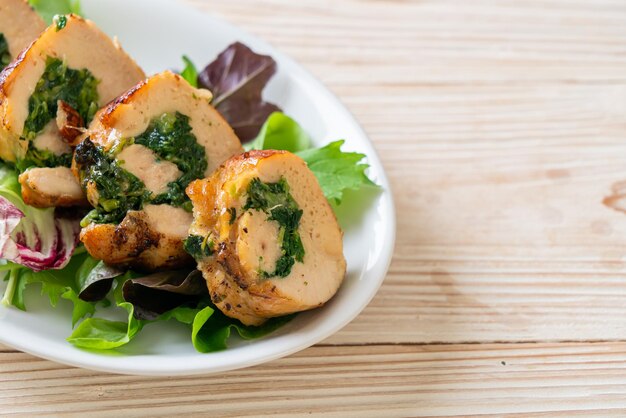 Blanc de poulet farci au fromage et aux épinards