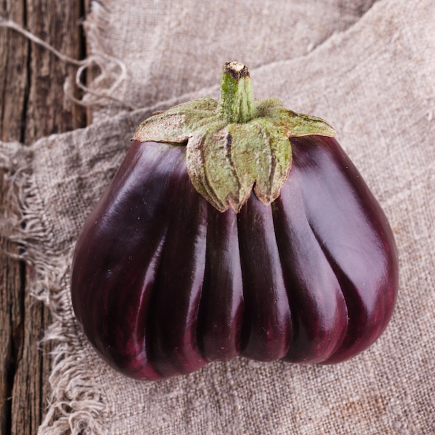 Bleu aubergine