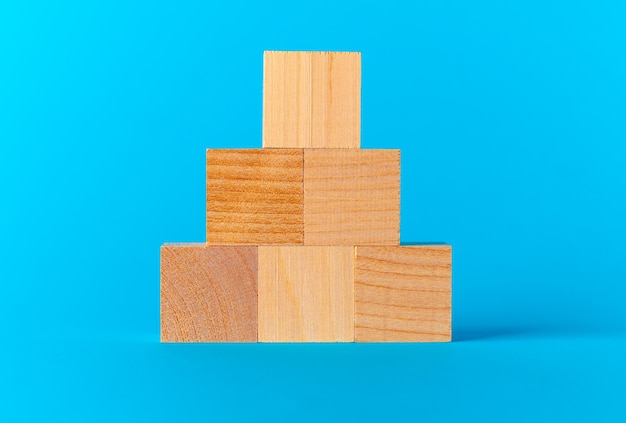 Blocs en bois jouet