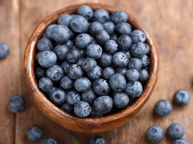 Blueberry dans un bol sur la table de pays