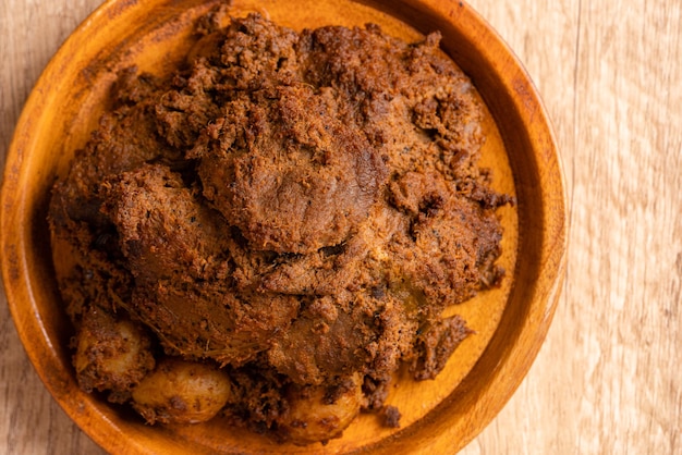 Le boeuf Rendang est un plat minang originaire de la région de Minangkabau dans l'ouest de Sumatra en Indonésie