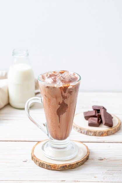 Boisson glacée au lait frappé au chocolat